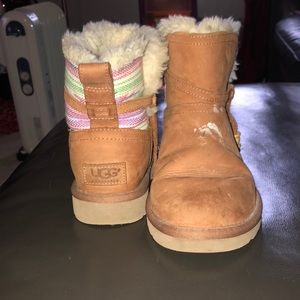 Brown UGG boot short